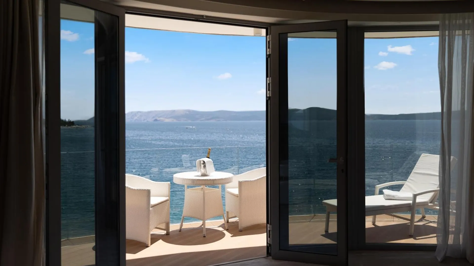 Luxury Hotel Amabilis 塞尔瑟
